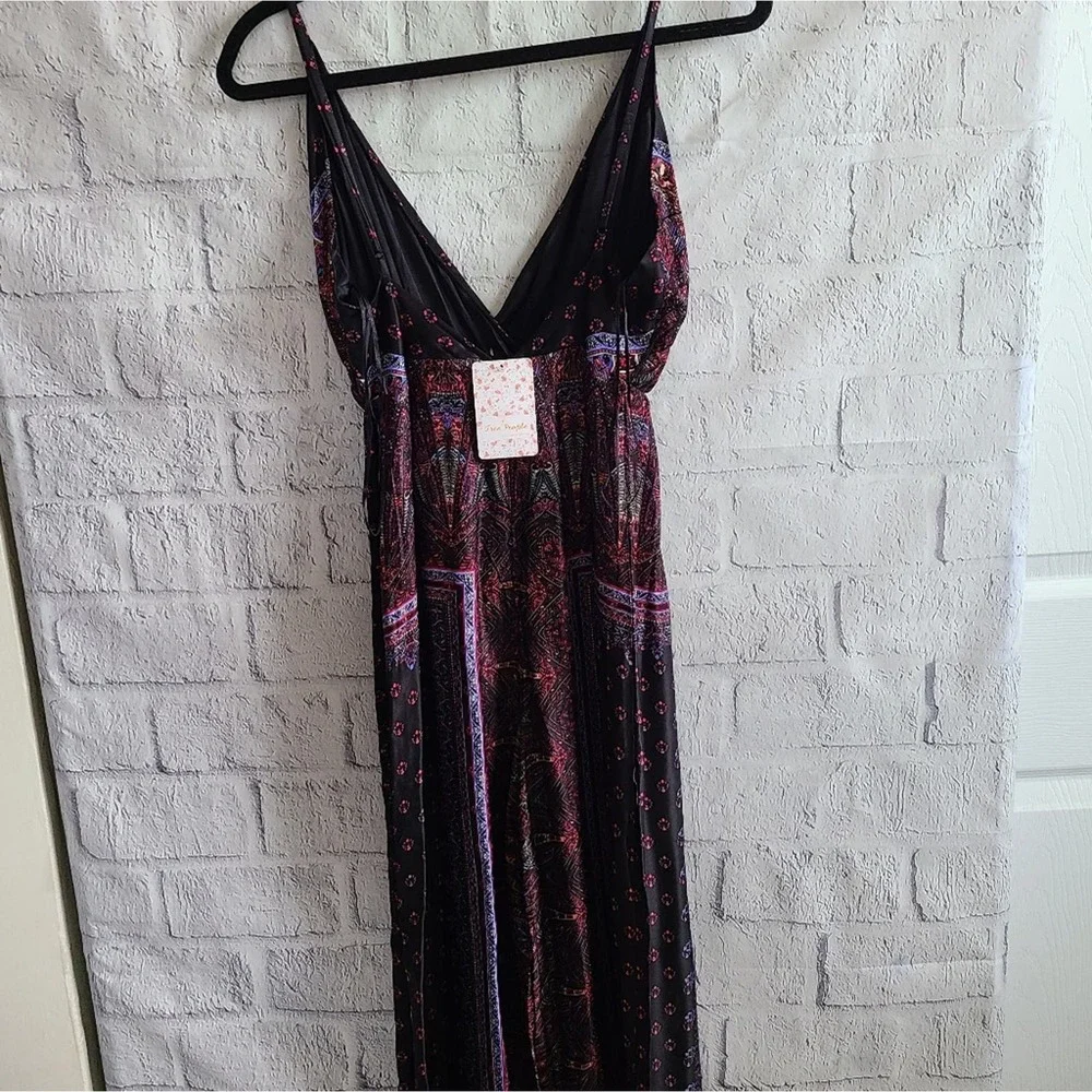 Free People Cabbage Panther Rose Black Wide Leg Jumpsuit NWT SZ XS - Picture 3 of 12